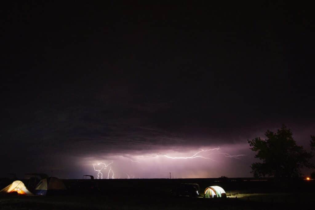 gérer un orage randonnée bivouac